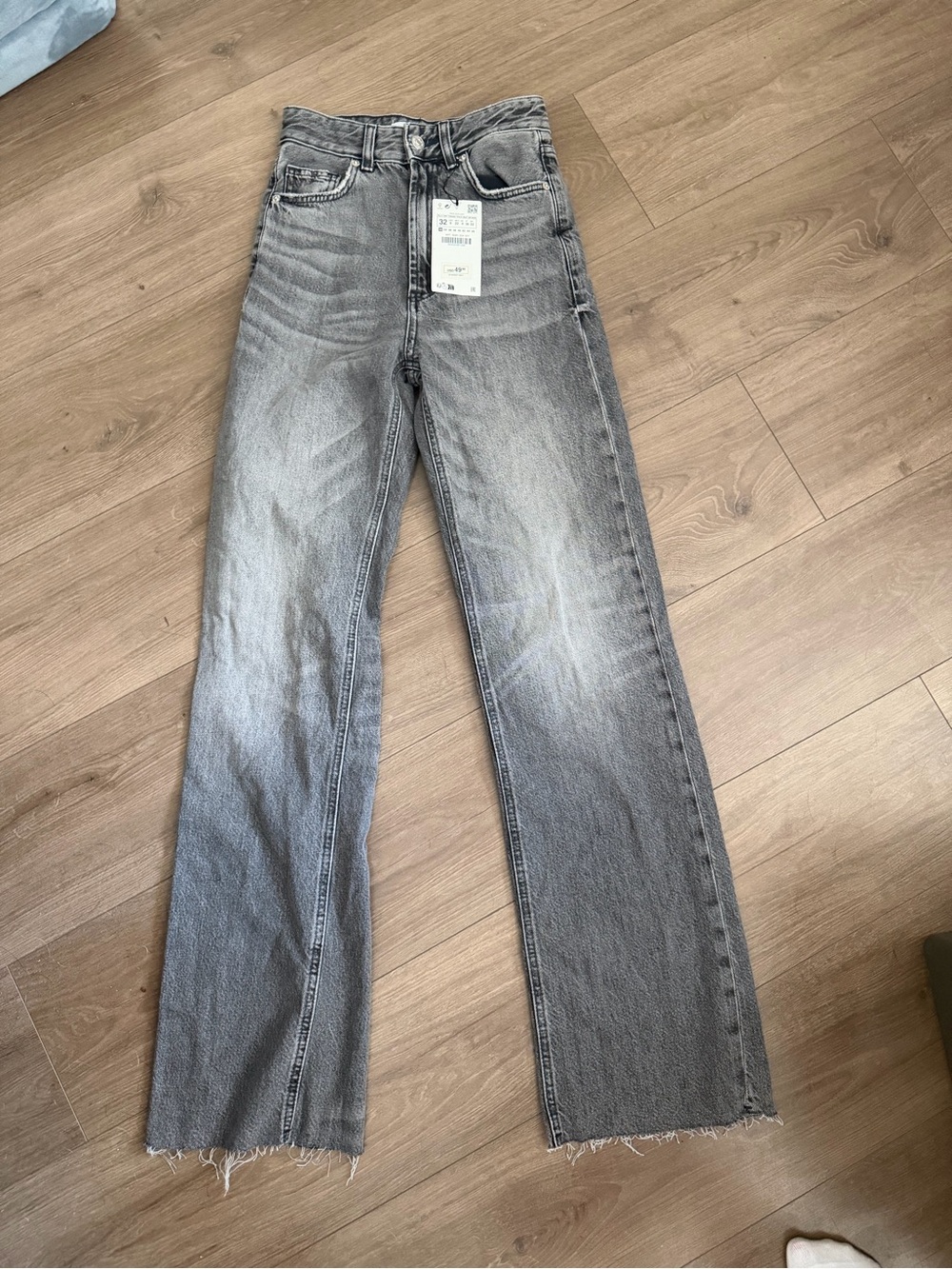 Zara High-Waist Straight Leg Full Length Women’s Jeans in Washed Gray